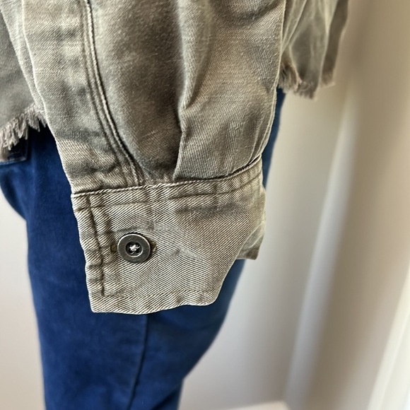 RAILS Conrad Olive Green Military Patch Jacket Raw Hem Embroidered Sz S - Picture 12 of 16